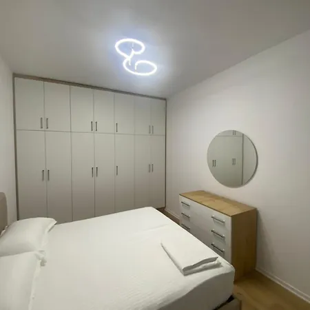 St Apartamento Tirana